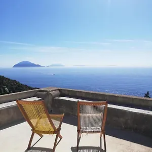 https://alicudi-giardino-dei-carrubi.sicilyhotelsitaly.net